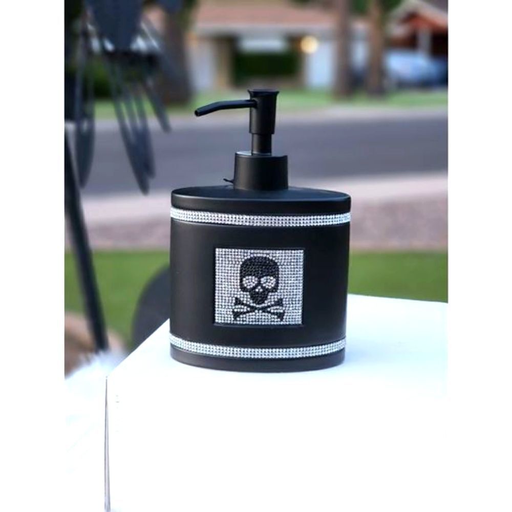 Skull bling black & bling soap pump Home Caro Halloween